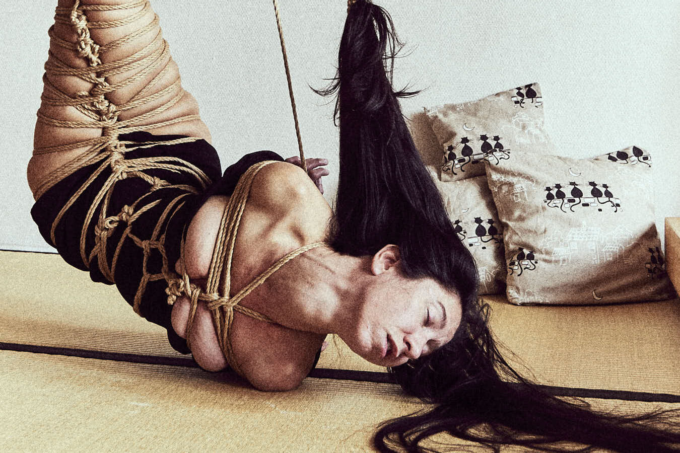 resilience semenawa rope bondage